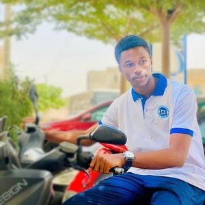 Meet your Posher, Ahmad